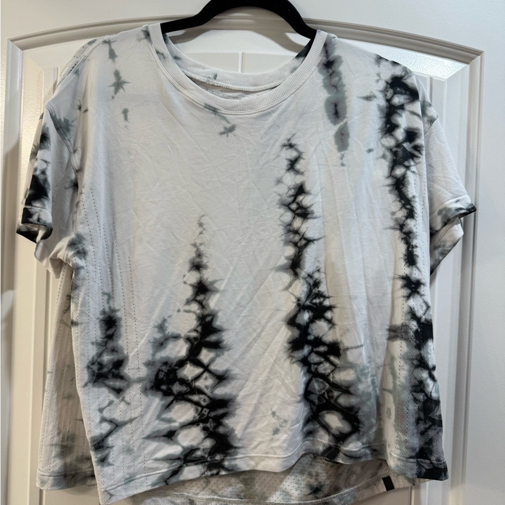 lululemon athletica Train to Be Short Sleeve